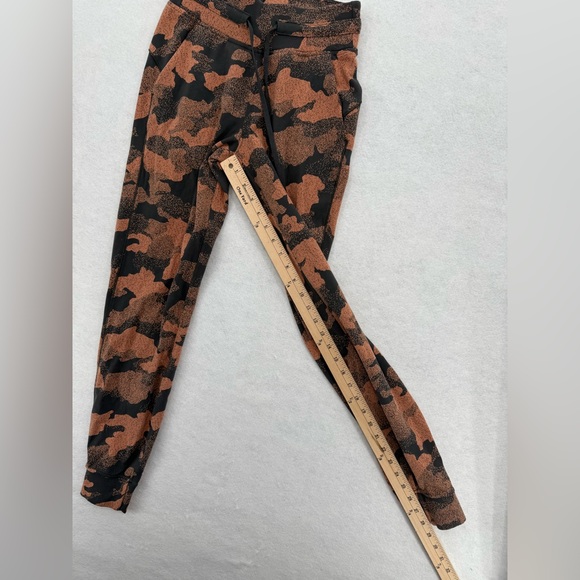 Lululemon Ready to Rulu‎ Jogger 29"
Heritage Speckle Camo Jacquard Graphite 2 - Picture 14 of 15